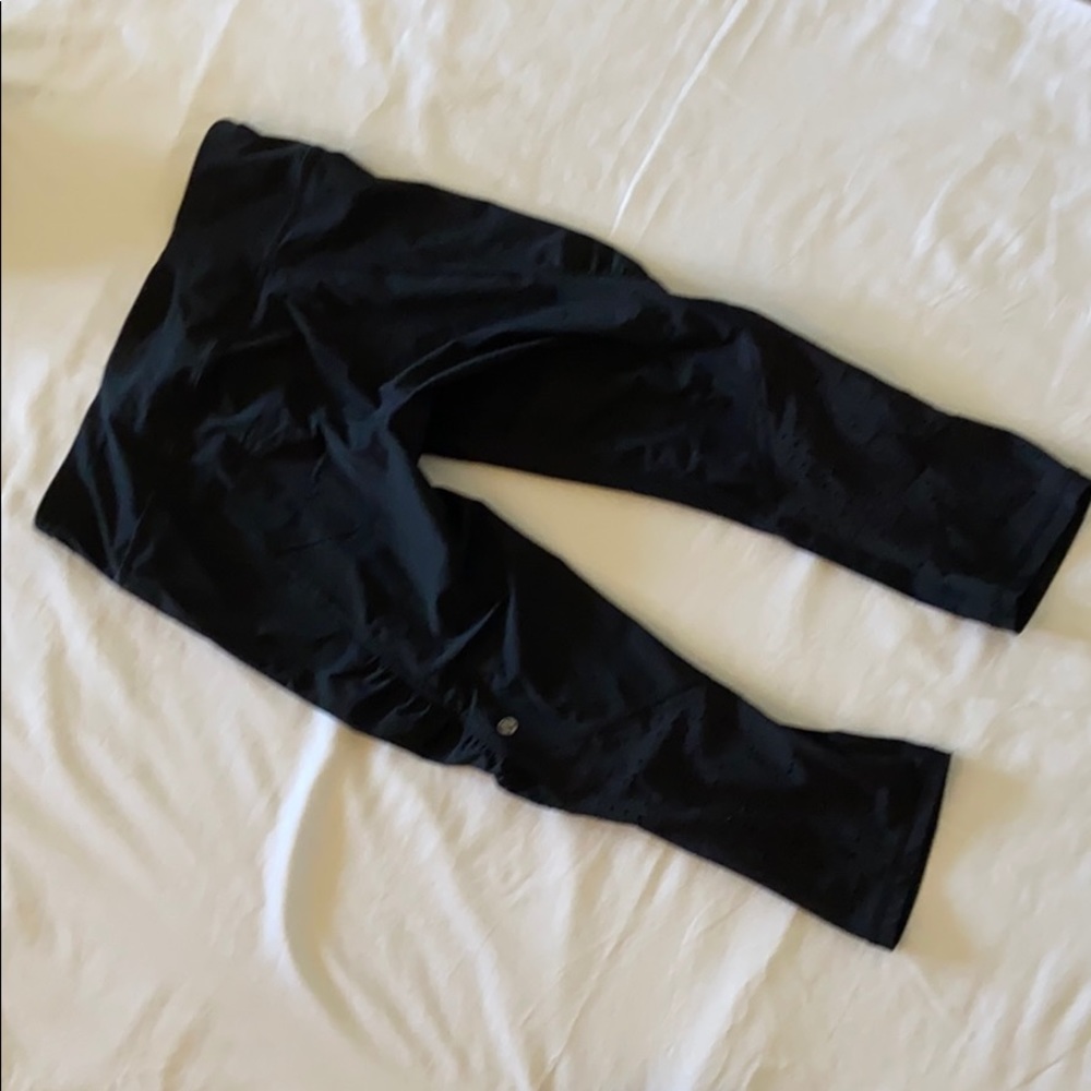 LULULEMON 🍋 paddleboard “WATERBOUND” crops